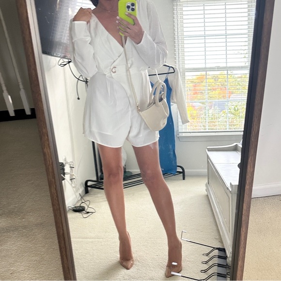 *NWT* FINDERS KEEPERS | Rae Romper Ivory | M - Picture 15 of 16